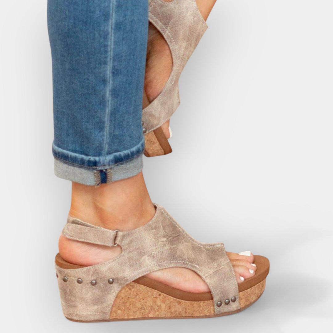 Platform sandals