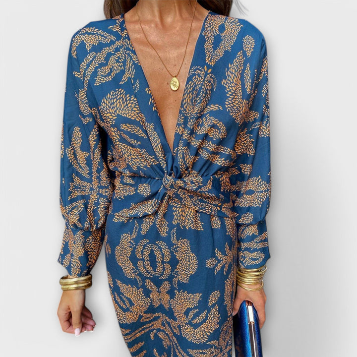 Gráinne - Elegant Dress with Long Sleeves