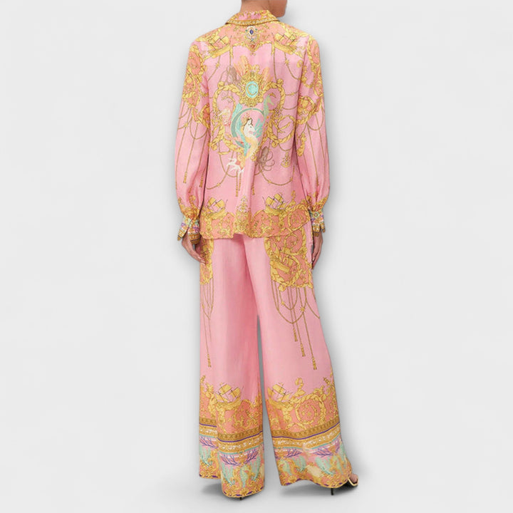Sara – Relaxed T-shirt with mermaid print and elasticated trousers