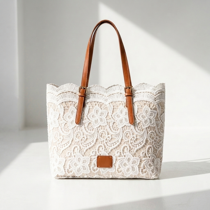 Sinéad - Vintage Shoulder Bag in Lace