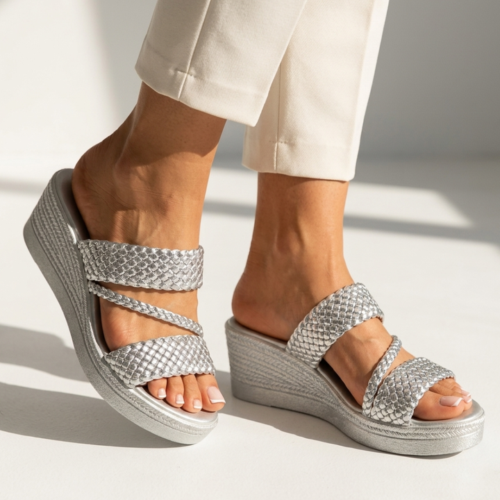 Aoife - Sandals with Braided Straps