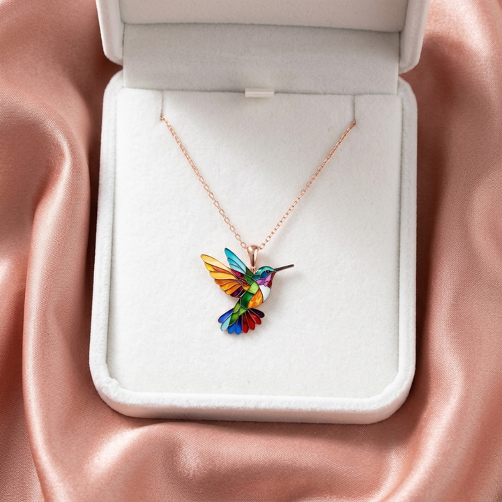 Aoife - Necklace with "Hummingbird" Pendant