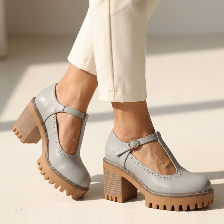 May - Elegant shoes with a heel and T-strap
