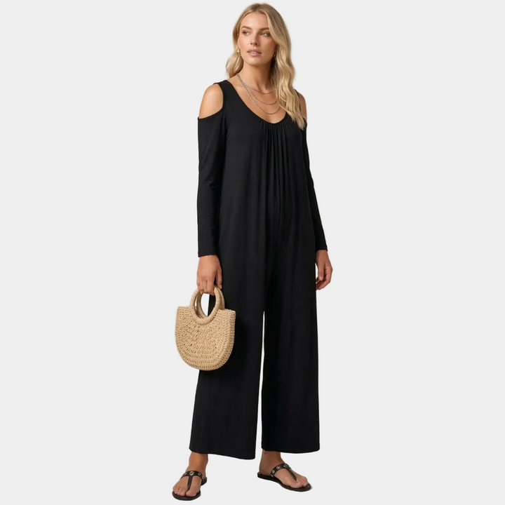 Ingrid - Elegant jumpsuit with strong character and bare shoulders