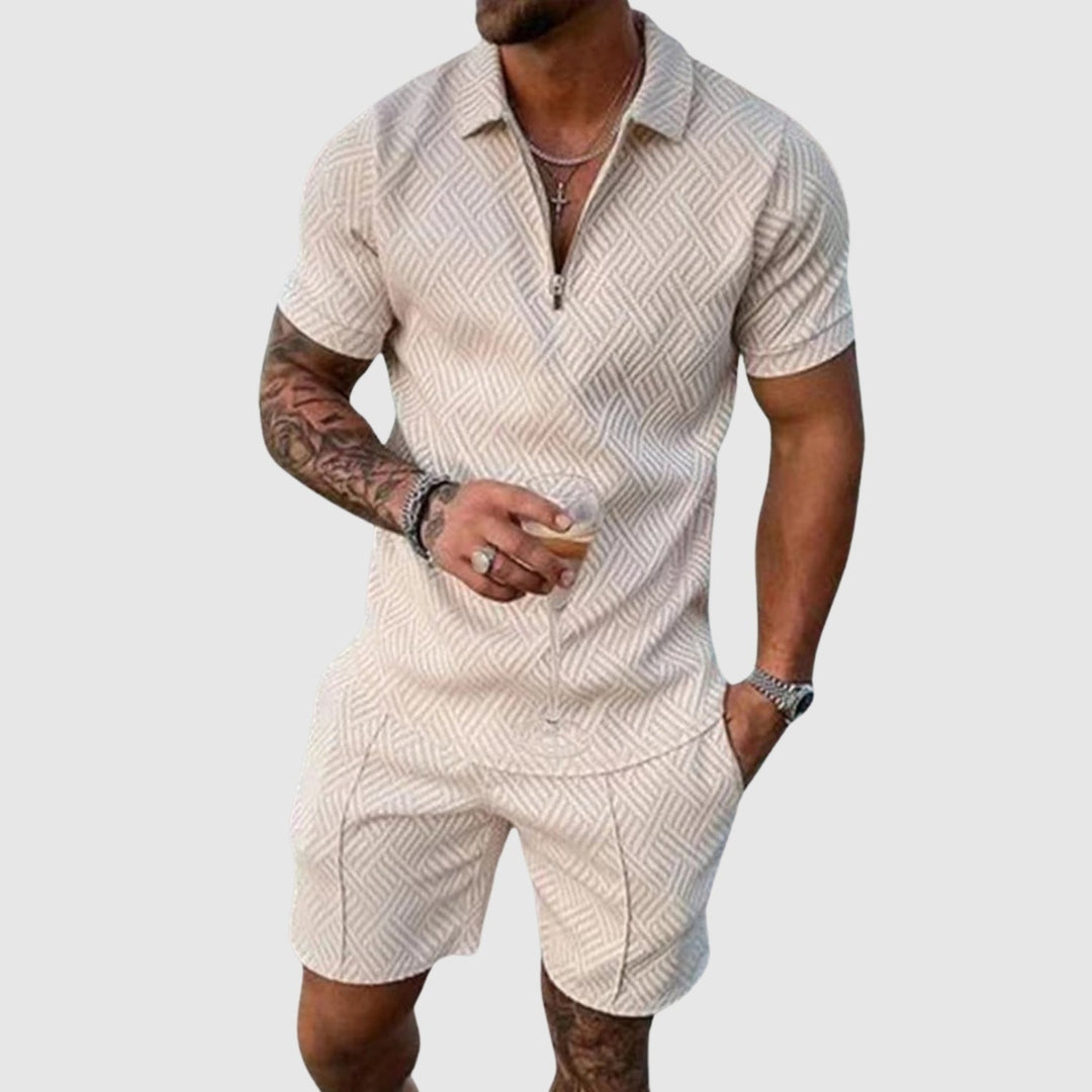 Ronan – Compact Style, Irresistible Approach
