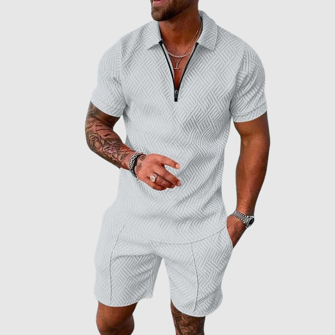 Ronan – Compact Style, Irresistible Approach