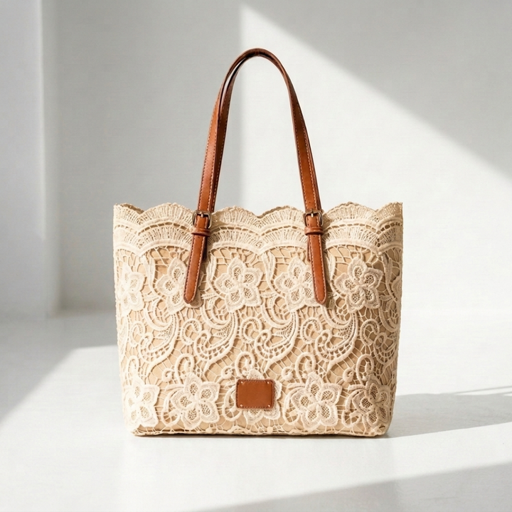 Sinéad - Vintage Shoulder Bag in Lace