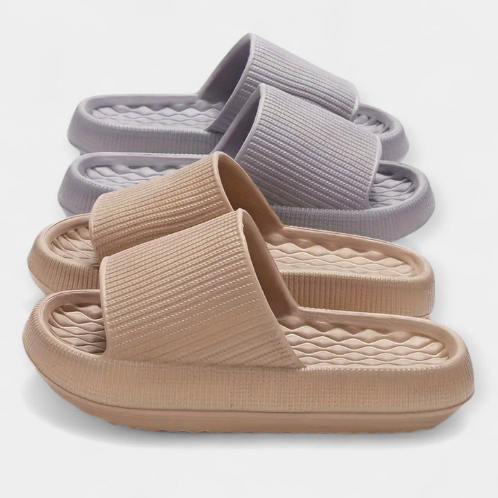 Slip-on summer sandals with a chunky sole