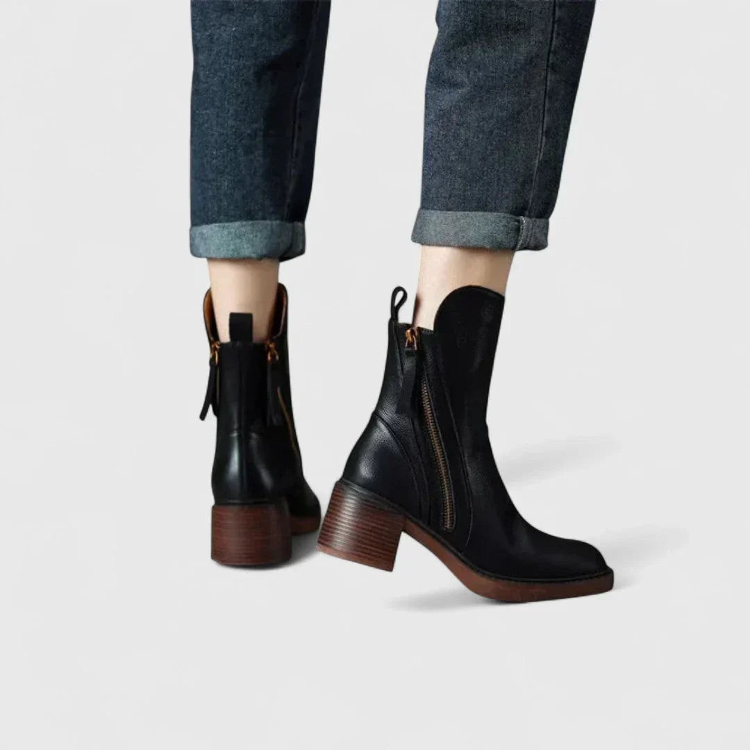 Órla - Elegant Ankle Boots with Timeless Refinement and Comfort