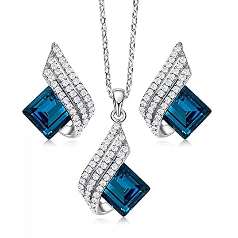 Marlene – Jewellery set with square sapphire