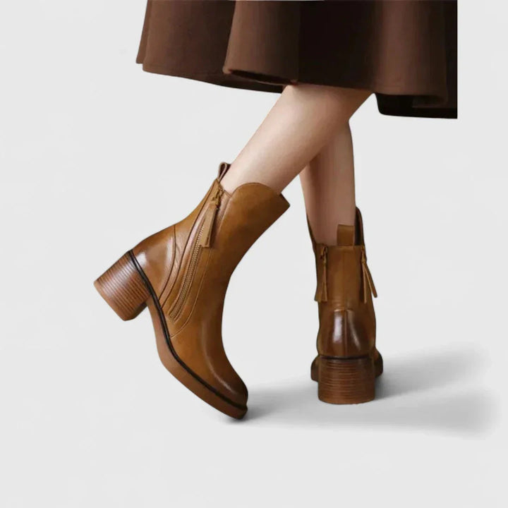 Órla - Elegant Ankle Boots with Timeless Refinement and Comfort