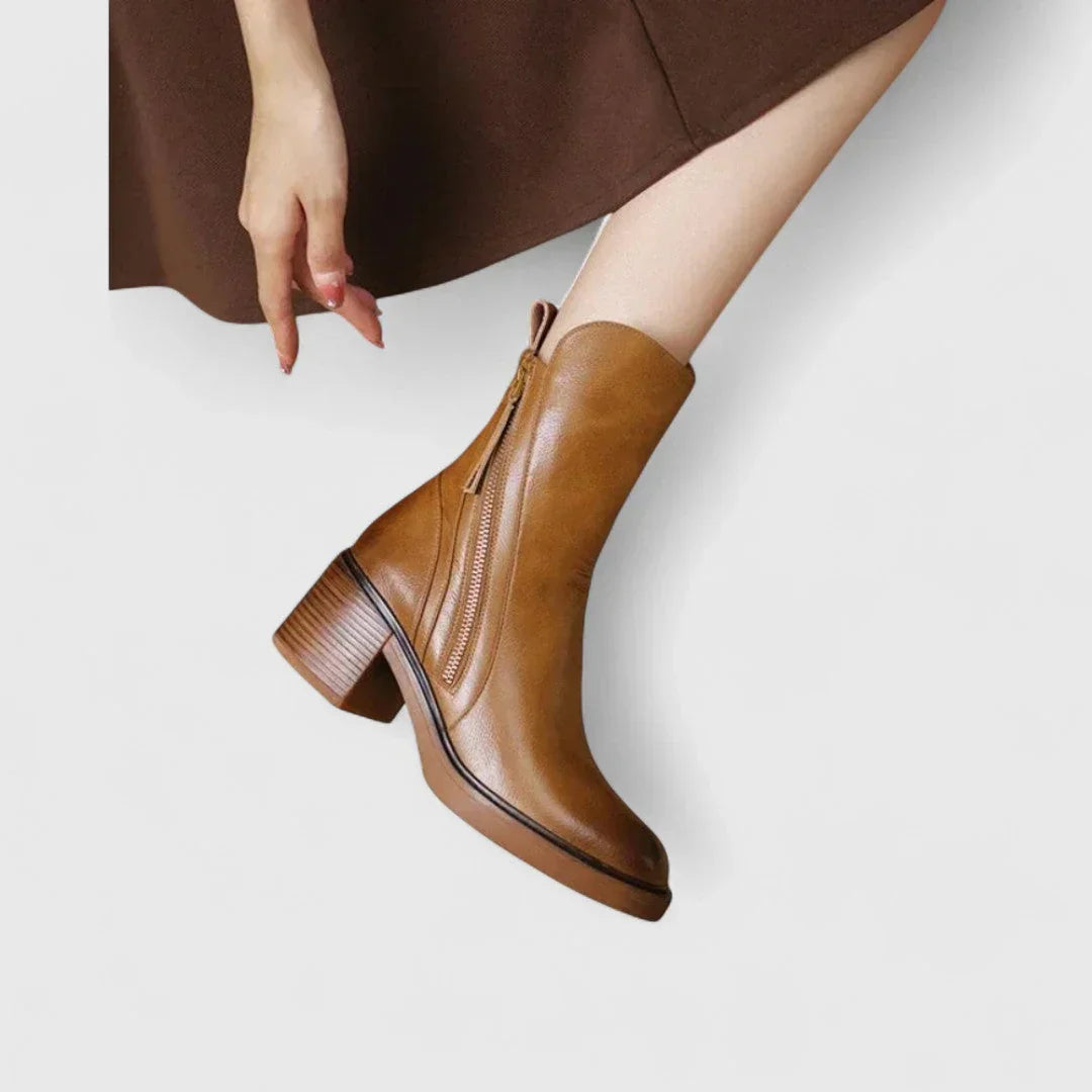 Órla - Elegant Ankle Boots with Timeless Refinement and Comfort