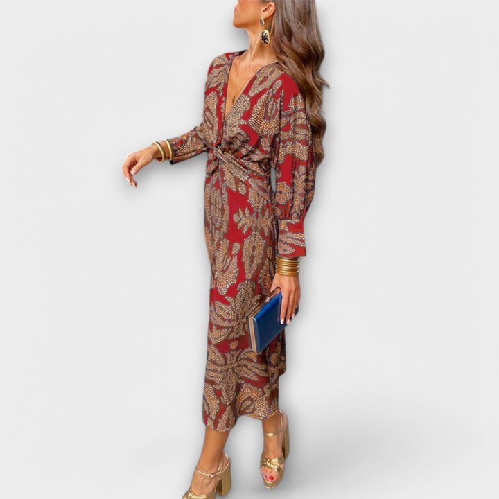 Gráinne - Elegant Dress with Long Sleeves