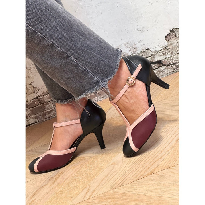 Órla - Retro Shoes with T-Strap