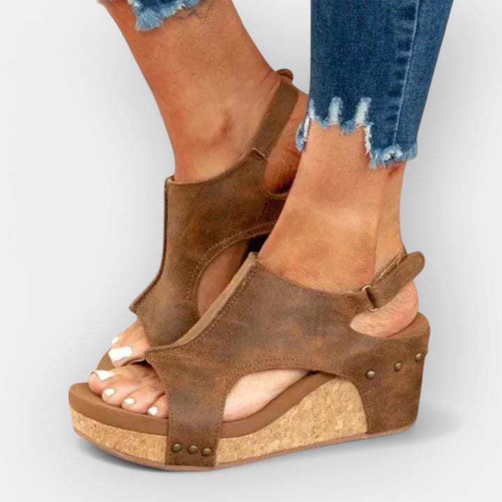 Platform sandals