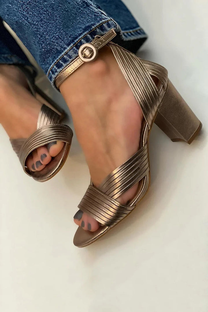Charlotte - Elegant Sandals with Straps