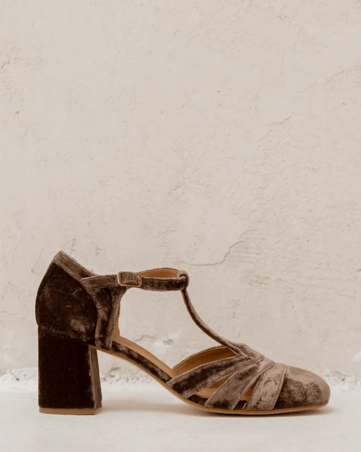 Pernille - T-bar Shoes