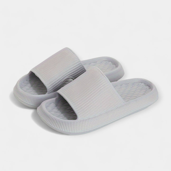 Slip-on summer sandals with a chunky sole
