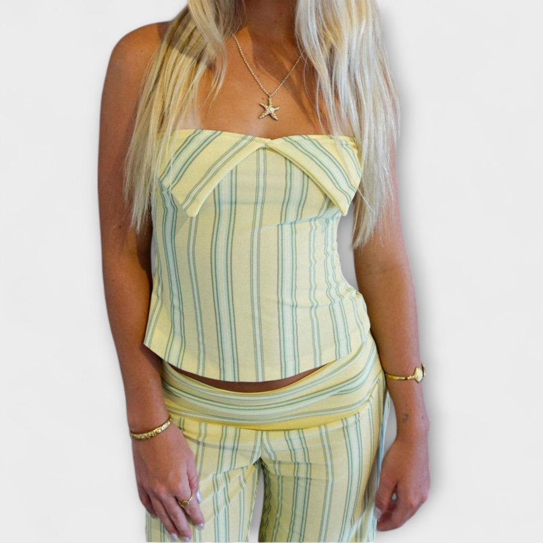 Kirsten – Classic set with striped trousers