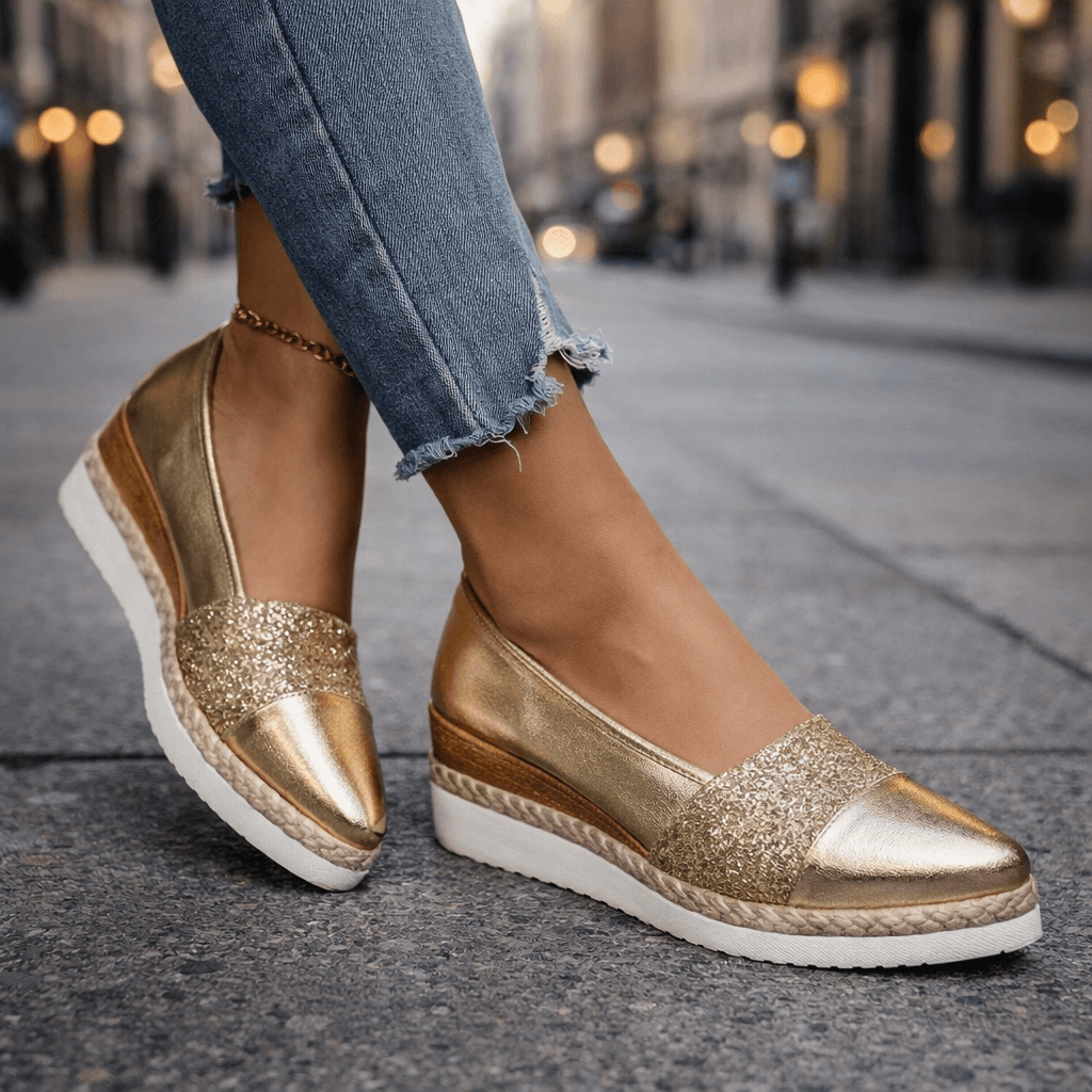 Róisín - Sandals with a Shiny Heel