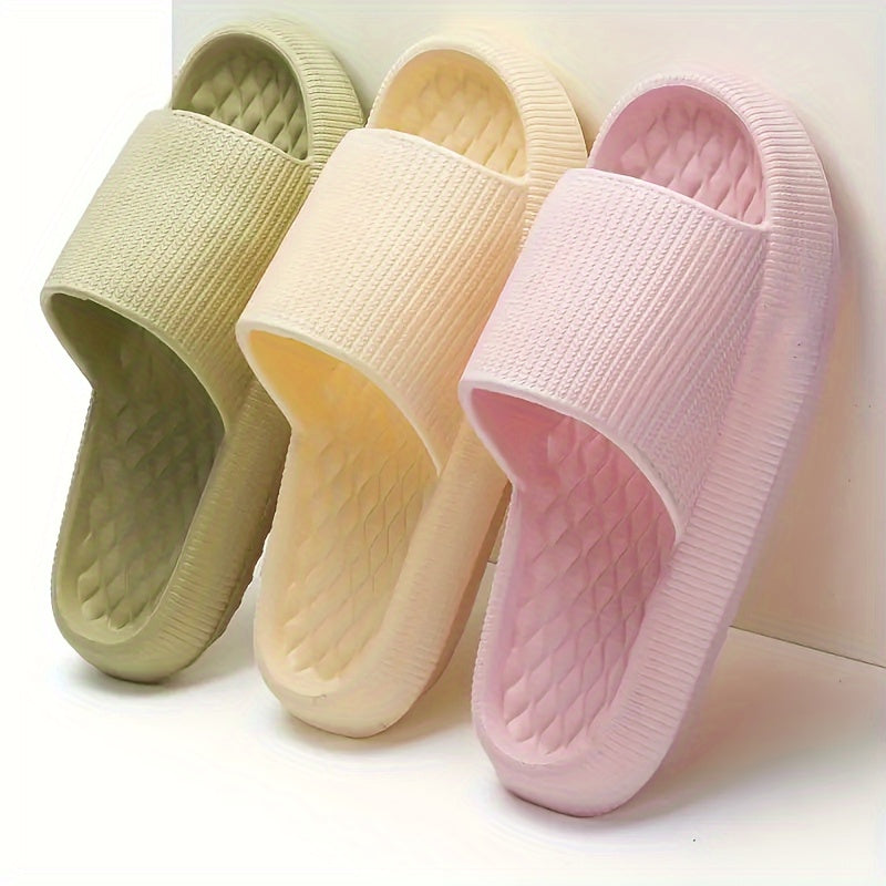 Slip-on summer sandals with a chunky sole