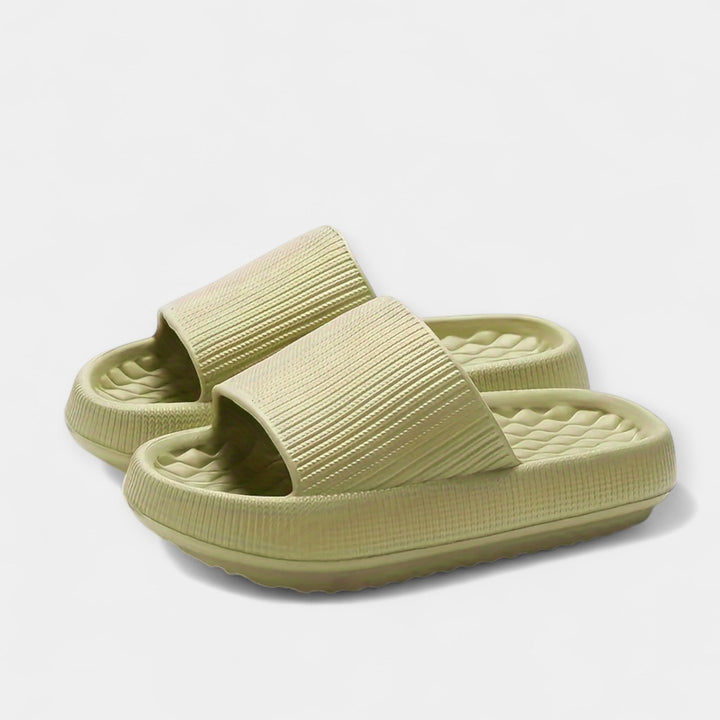 Slip-on summer sandals with a chunky sole