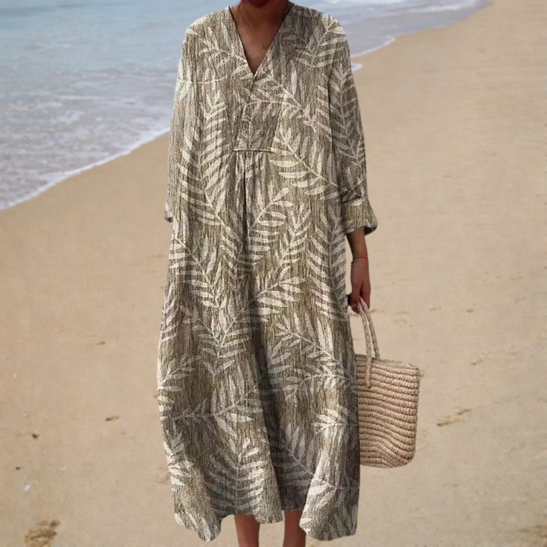 Summer Dress with Figure-Enhancing Pattern