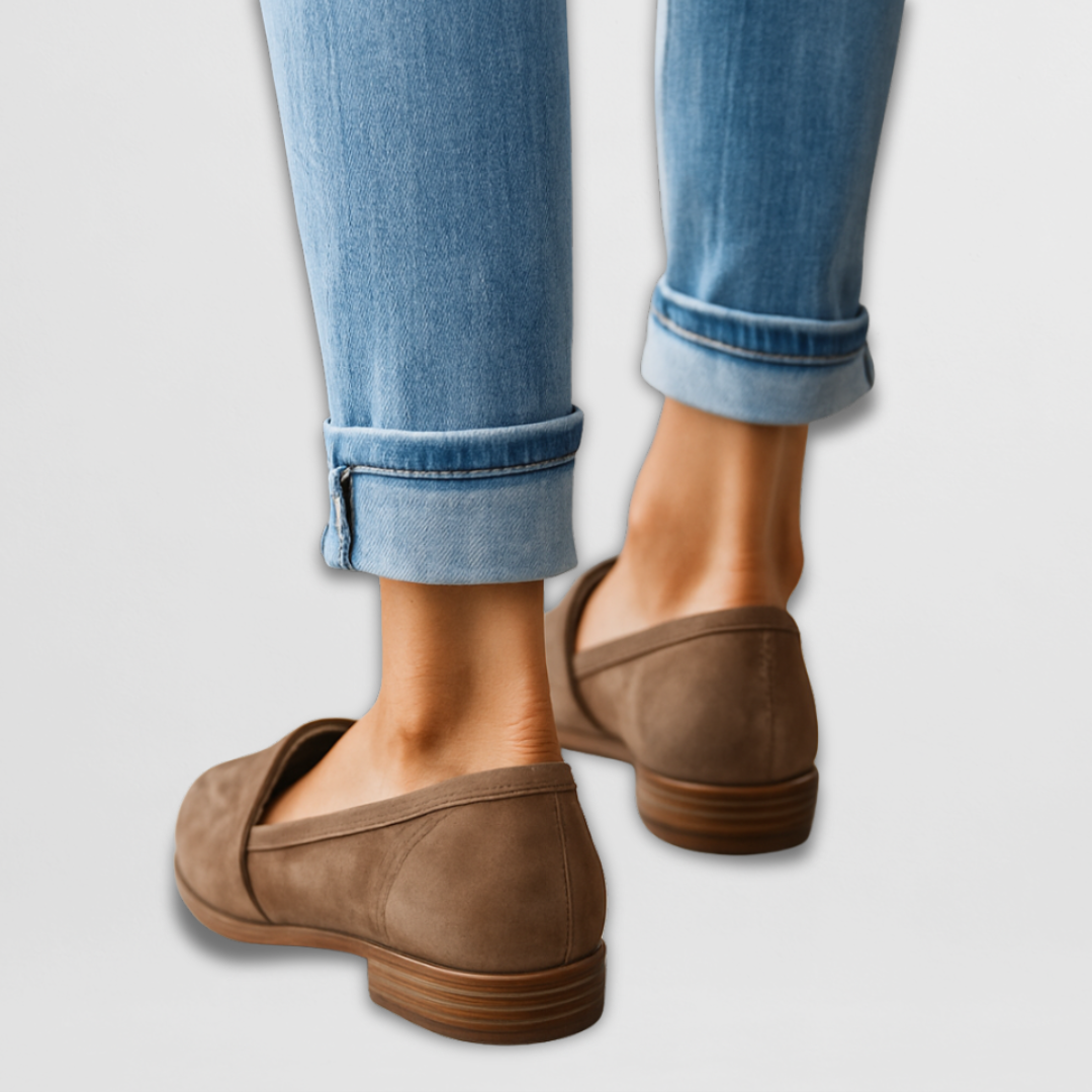 Órla - Elegant Leather Loafers with Refined Toe