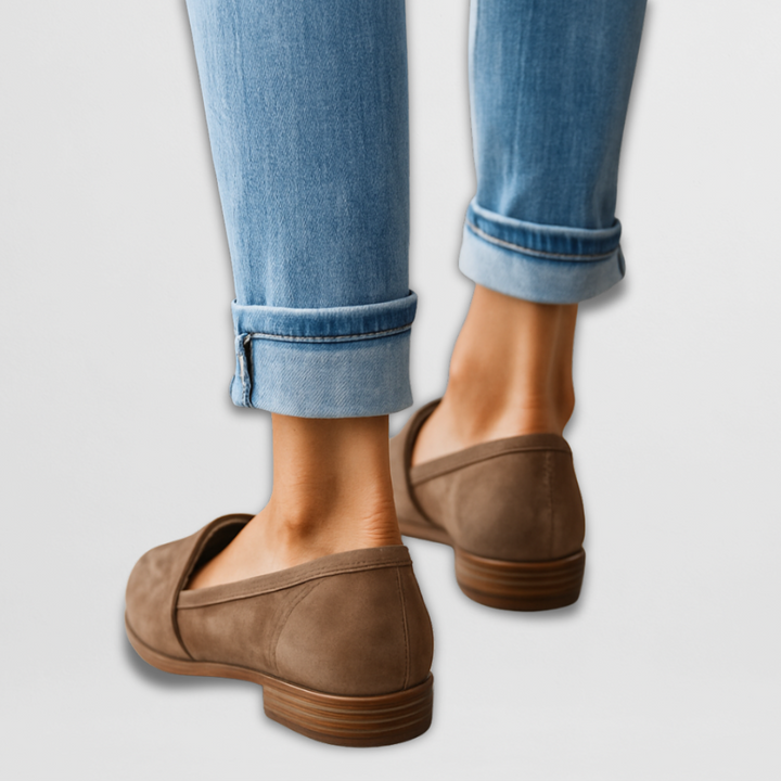 Órla - Elegant Leather Loafers with Refined Toe