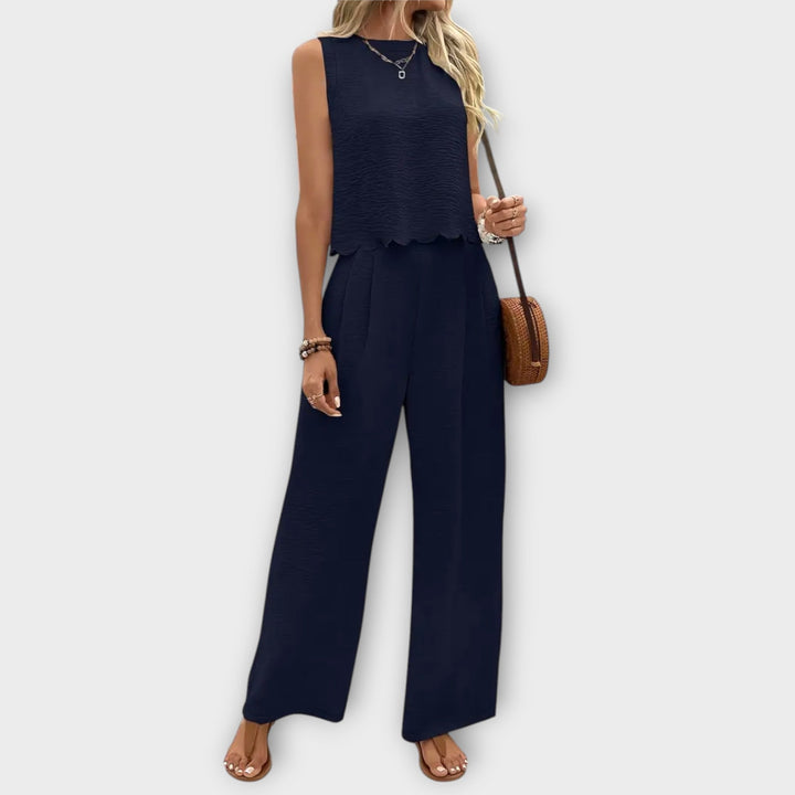 Amalie – Vest with floral trim and long trousers