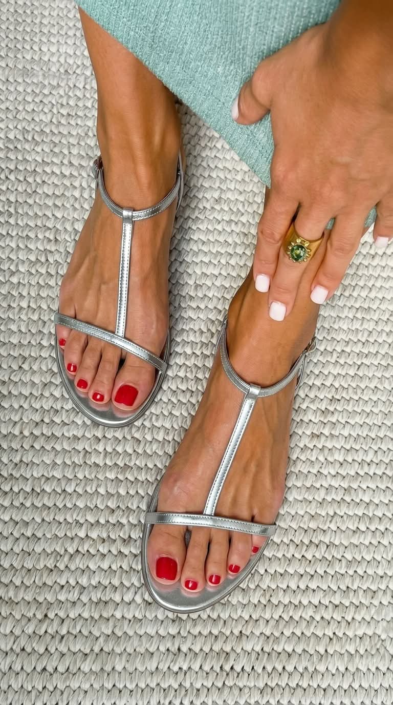 Rosa | Golden spring sandals