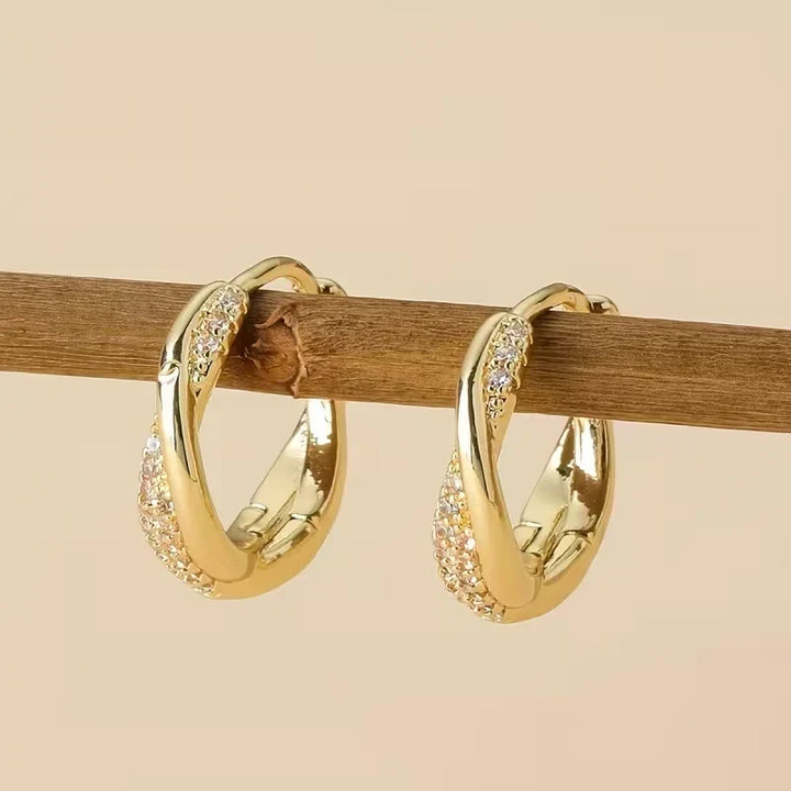 Saoirse – Linked Earrings in Korean Style with Zirconia