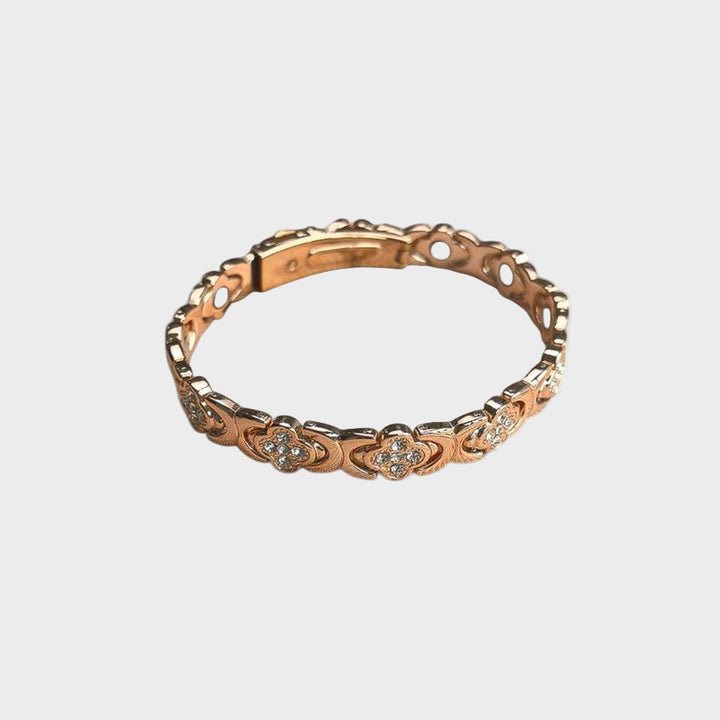 Maren - magnetic copper bracelet with elegance and timeless charm