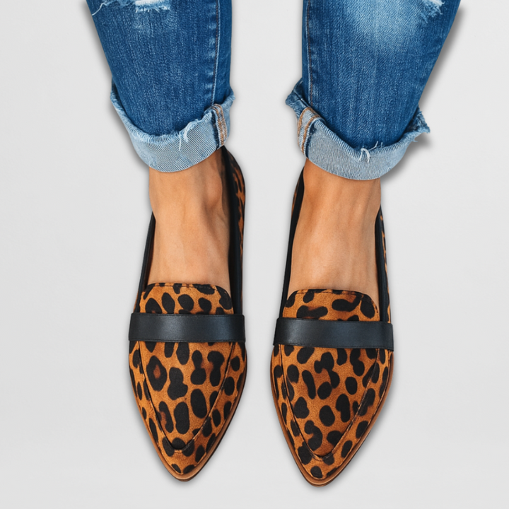 Órla - Elegant Leather Loafers with Refined Toe