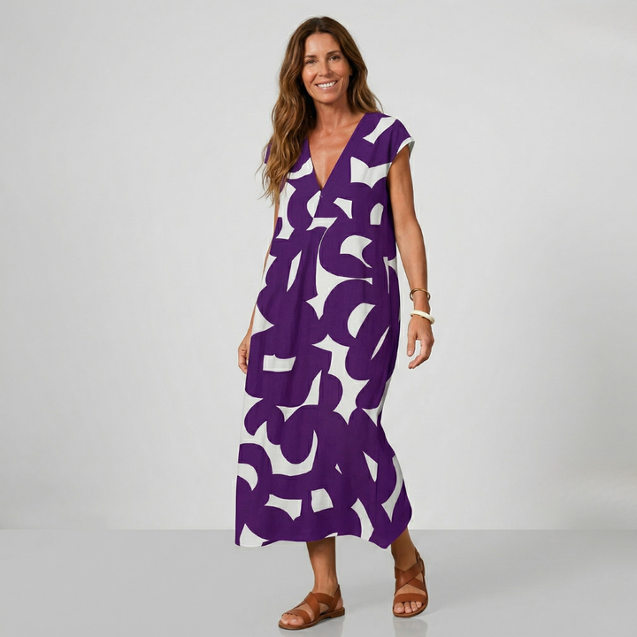 Saoirse - Dress with Subtle Details