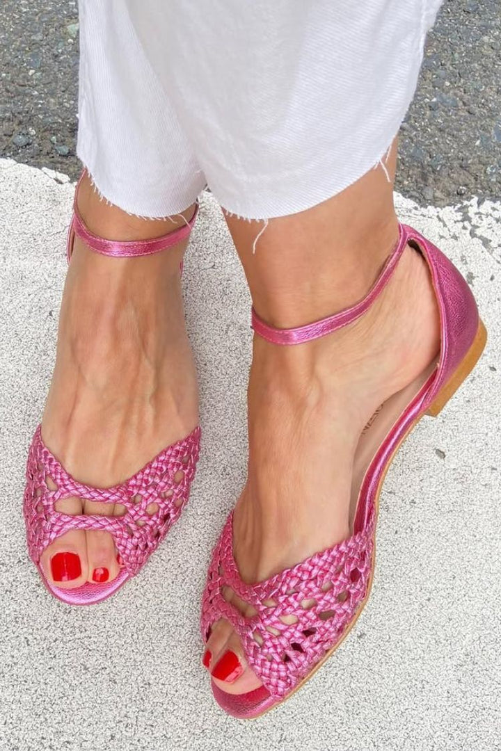 Isolde | Golden Braided Sandals