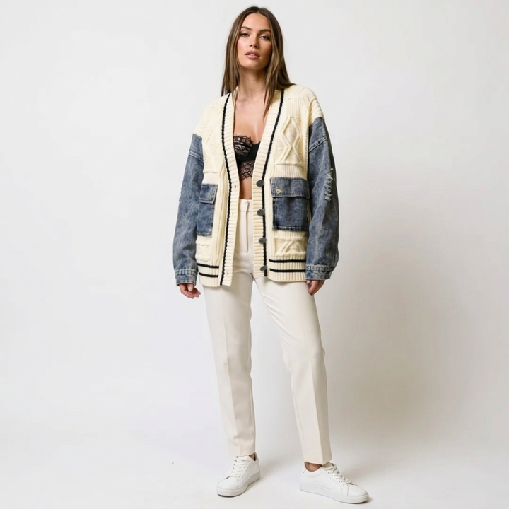 Rakel – Knitted cardigan with a patchwork pattern and relaxed jeans
