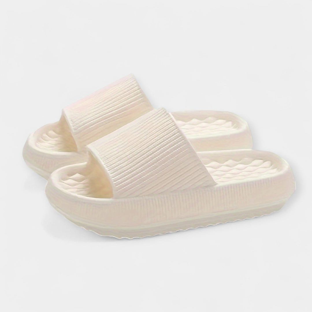 Slip-on summer sandals with a chunky sole