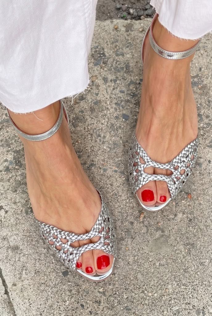 Isolde | Golden Braided Sandals
