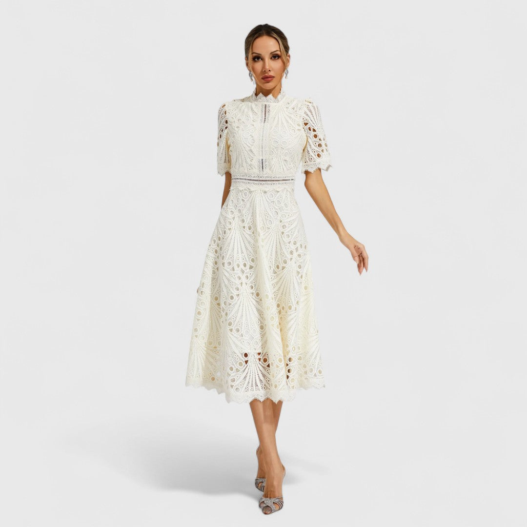 Gráinne - Elegant Dress with Lace
