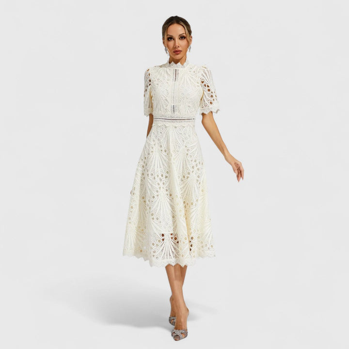Gráinne - Elegant Dress with Lace