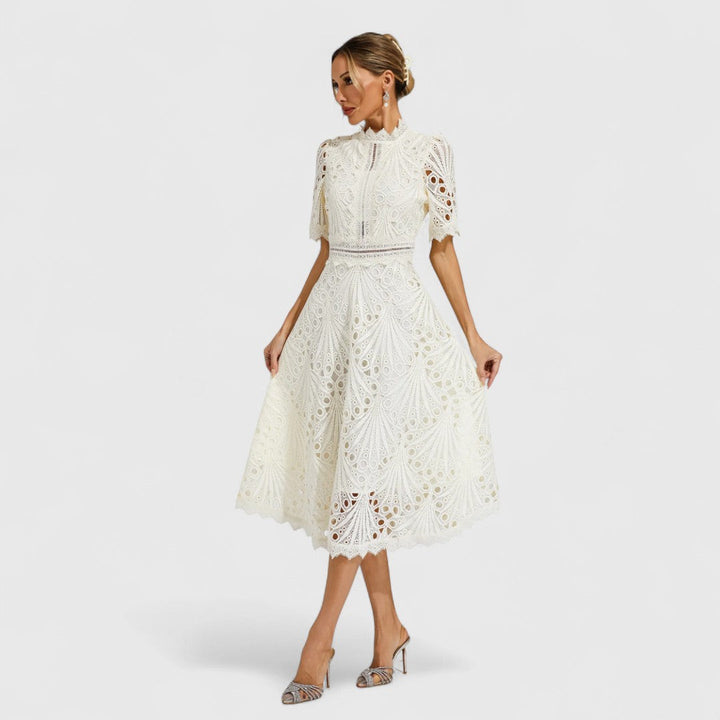 Gráinne - Elegant Dress with Lace