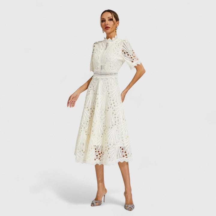 Gráinne - Elegant Dress with Lace