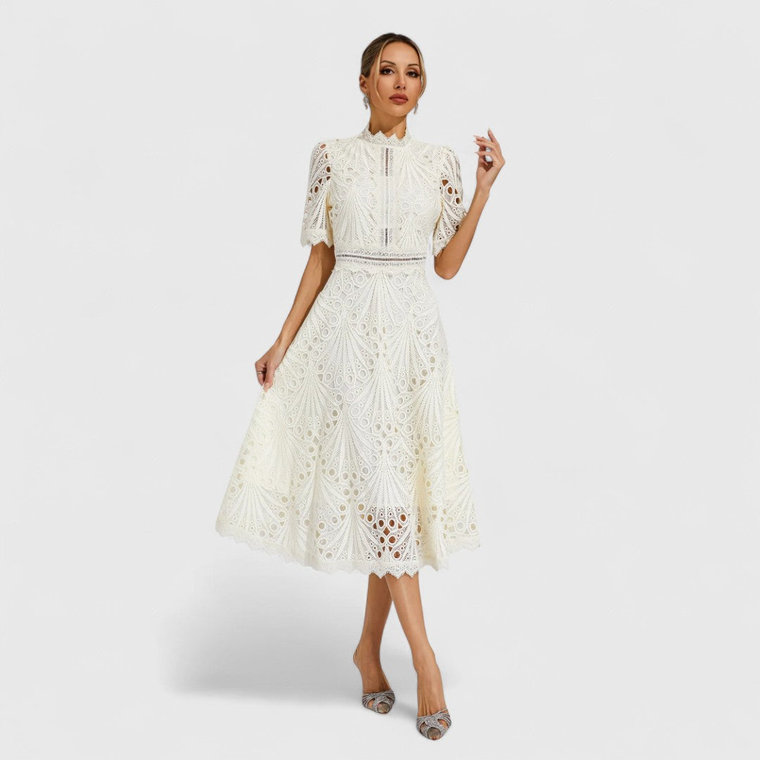 Gráinne - Elegant Dress with Lace