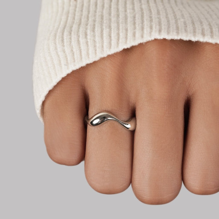 Vagues - Minimalist ring