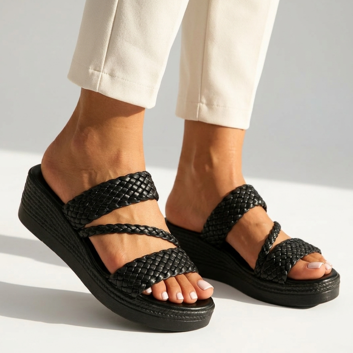 Aoife - Sandals with Braided Straps