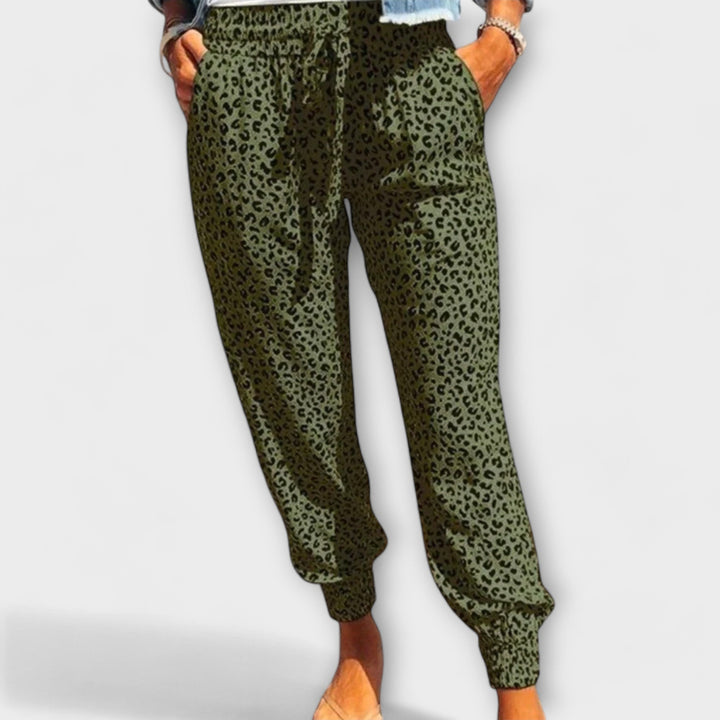 Thea - Leo Trousers with a Relaxed Fit