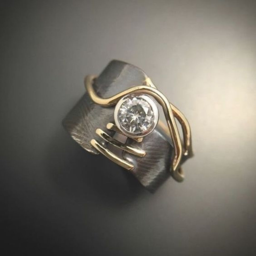 Ring Deirdre - Vintage in Dark Silver with Zirconia