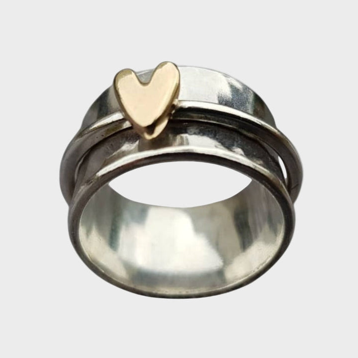 Fionnuala - Romantic Silver Ring with a Heart of Gold