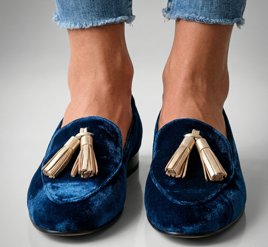 Ciara - Classic Loafers with Pompoms